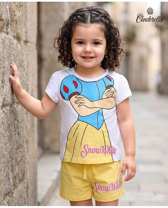 Babyhug Disney Single Jersey Knit Half Sleeves Short Set With Snow White Graphics - Multicolor