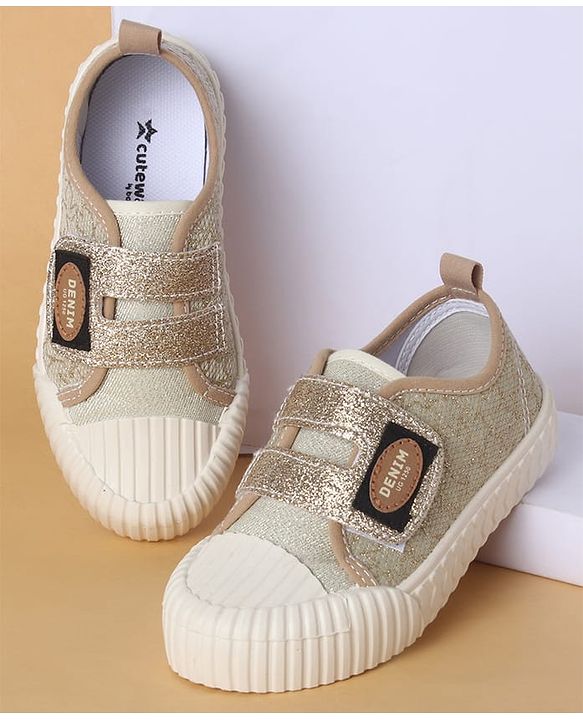 Cute Walk by Babyhug Casual Shoes with Velcro Closure & Glitter Print - Golden