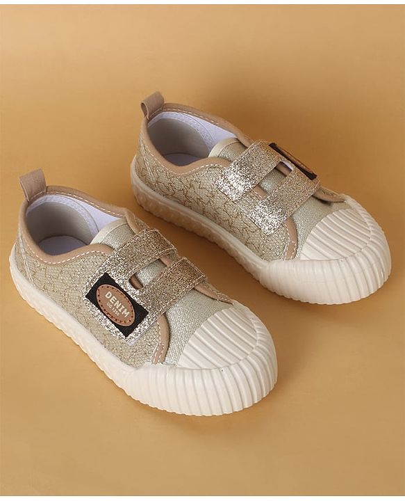 Cute Walk by Babyhug Casual Shoes with Velcro Closure & Glitter Print - Golden