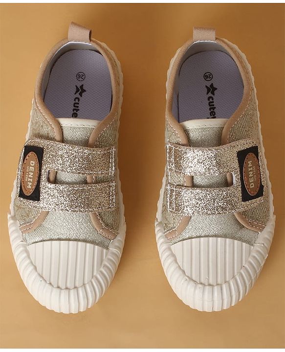 Cute Walk by Babyhug Casual Shoes with Velcro Closure & Glitter Print - Golden