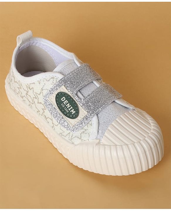 Cute Walk by Babyhug Casual Shoes with Velcro Closure & Glitter Print - Golden