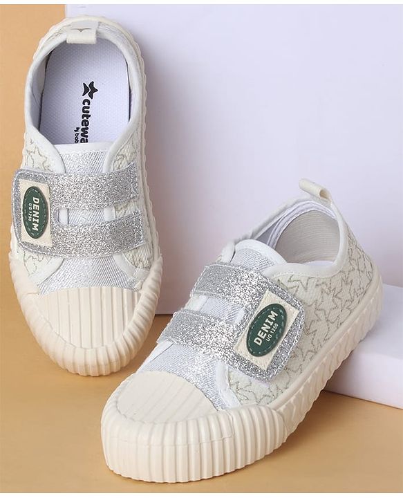 Cute Walk by Babyhug Casual Shoes with Velcro Closure & Glitter Print - Golden