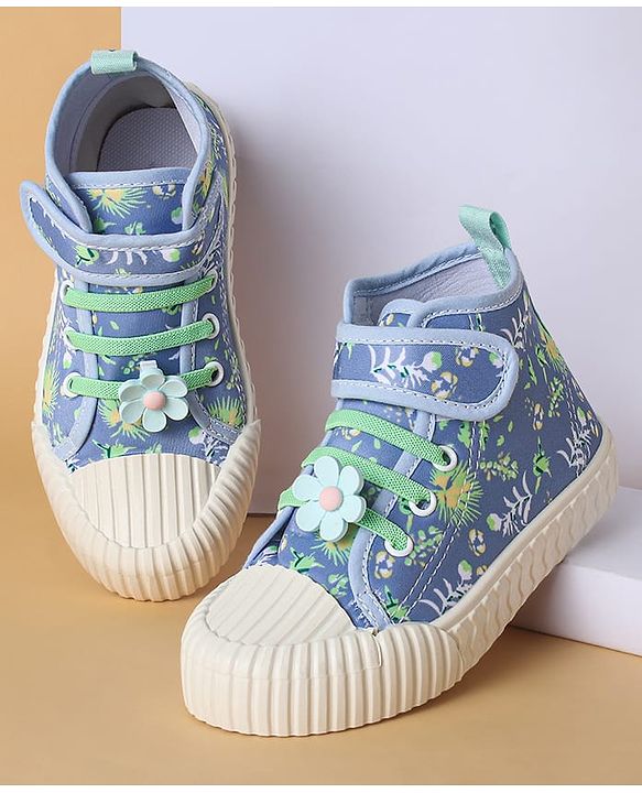 Cute Walk by Babyhug Casual Shoes with Velcro Closure Floral Applique - Blue