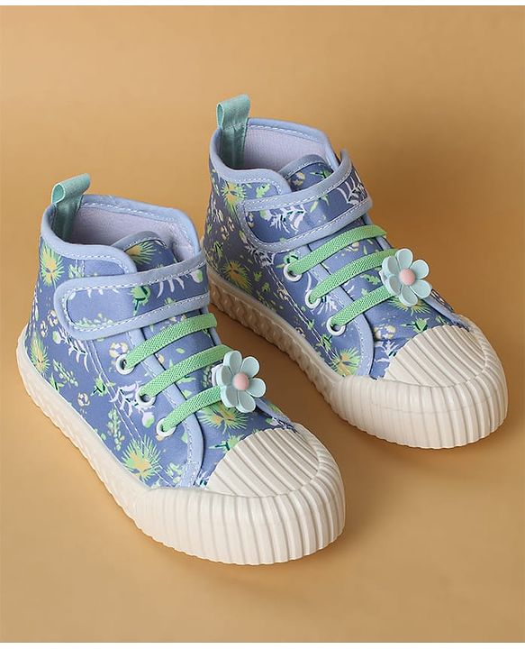 Cute Walk by Babyhug Casual Shoes with Velcro Closure Floral Applique - Blue