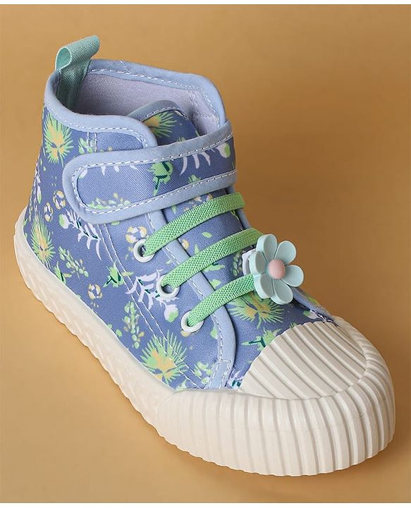 Cute Walk by Babyhug Casual Shoes with Velcro Closure Floral Applique - Blue
