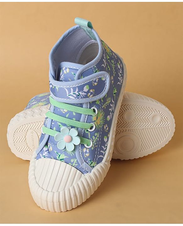 Cute Walk by Babyhug Casual Shoes with Velcro Closure Floral Applique - Blue
