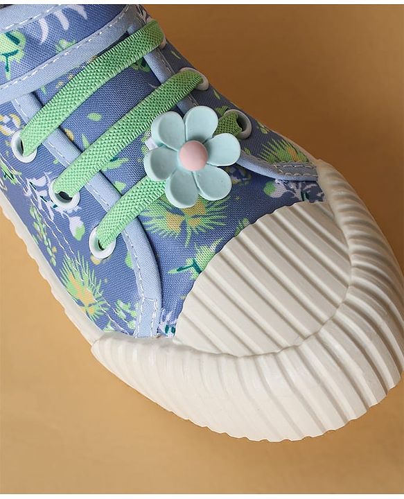 Cute Walk by Babyhug Casual Shoes with Velcro Closure Floral Applique - Blue