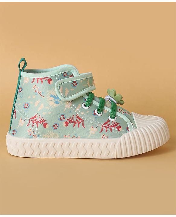 Cute Walk by Babyhug Casual Shoes with Velcro Closure Floral Applique - Blue