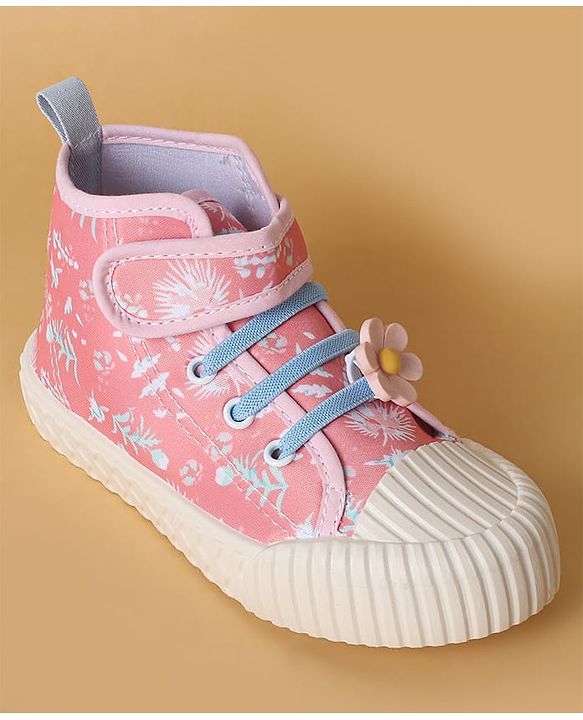 Cute Walk by Babyhug Casual Shoes with Velcro Closure Floral Applique - Blue
