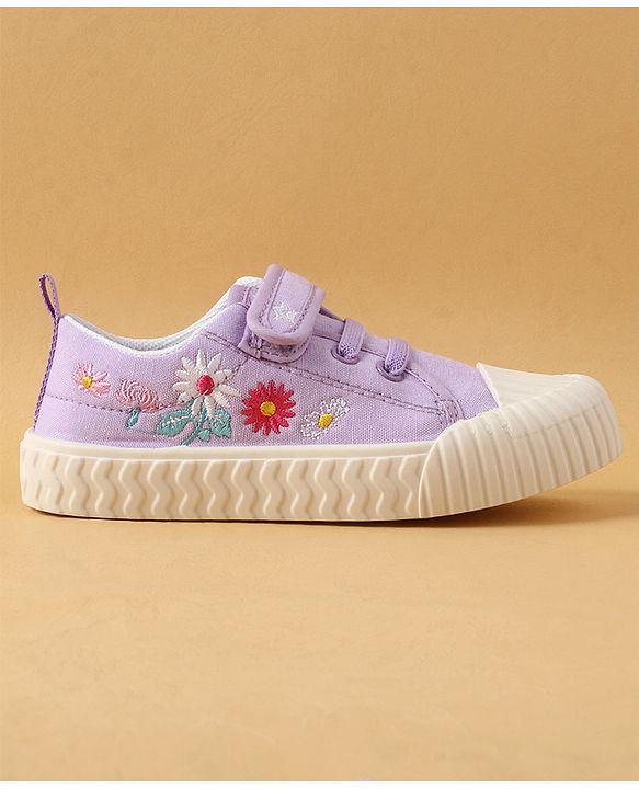 Cute Walk by Babyhug Casual Shoes with Velcro Closure & Floral Embroidery - Purple