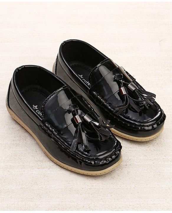 Cute Walk by Babyhug Slip On Loafers With Applique - Black