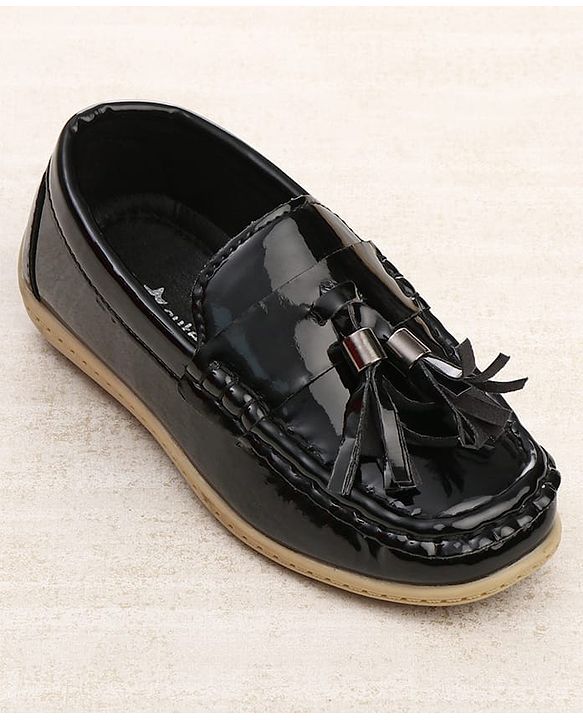 Cute Walk by Babyhug Slip On Loafers With Applique - Black