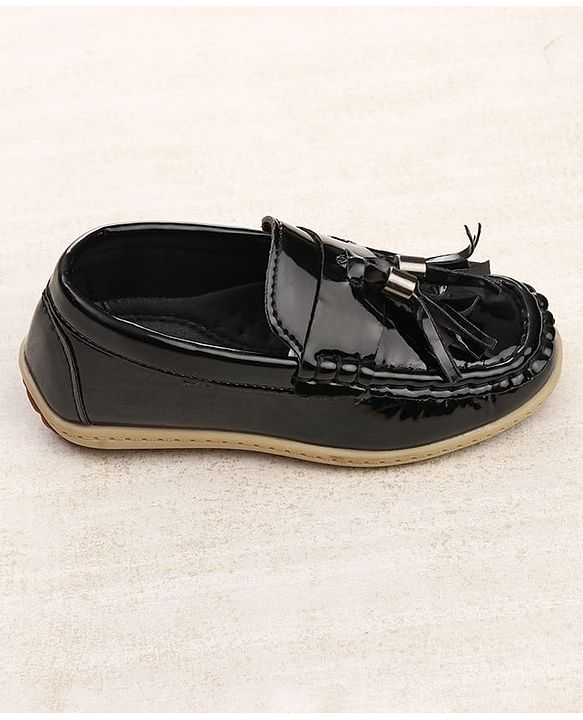 Cute Walk by Babyhug Slip On Loafers With Applique - Black