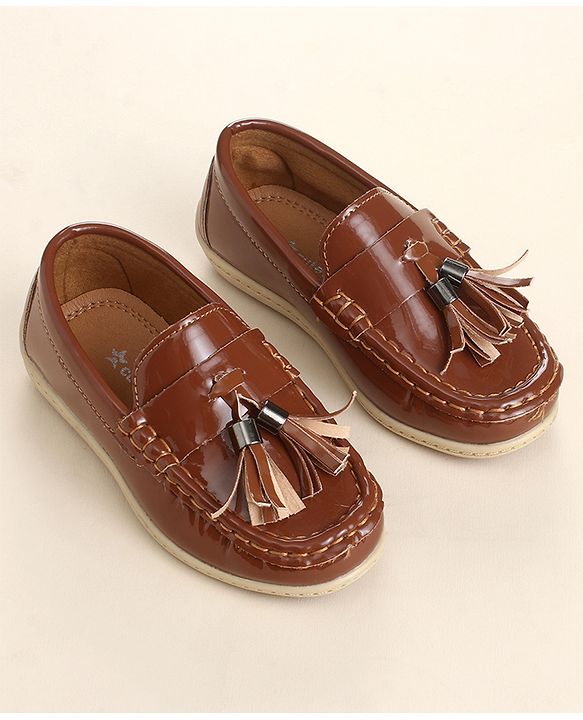 Cute Walk by Babyhug Slip On Loafers With Applique - Black
