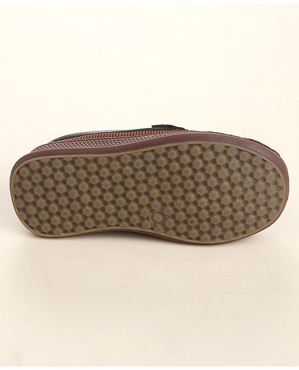 Cute Walk by Babyhug Slip On Solid Loafers - Brown