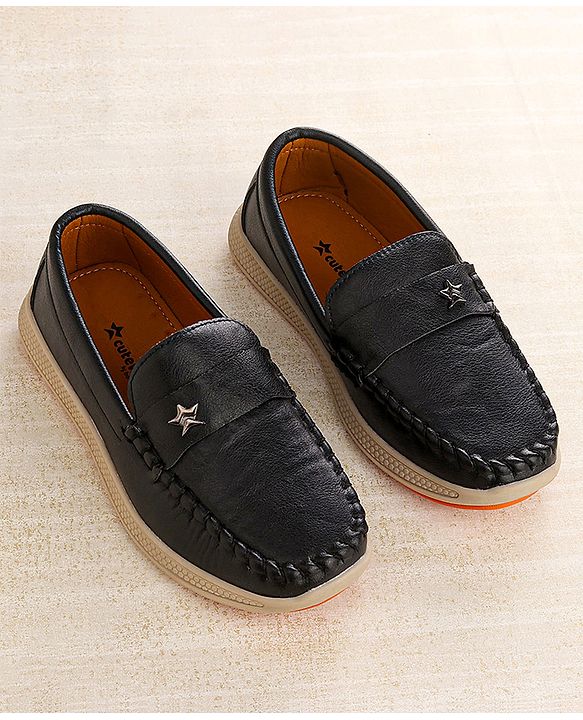 Cute Walk by Babyhug Slip On Solid Loafers - Black