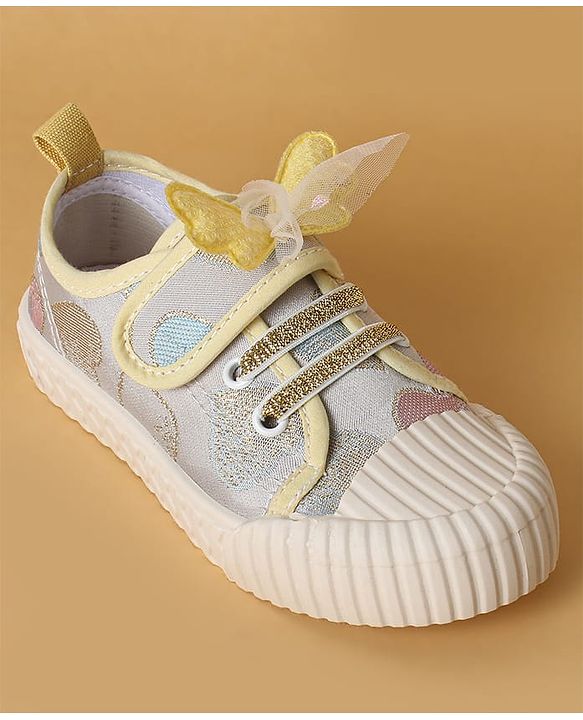 Cute Walk by Babyhug Casual Shoes with Velcro Closure Butterfly Applique- Pink