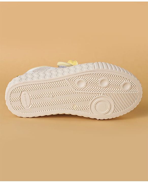 Cute Walk by Babyhug Casual Shoes with Velcro Closure Butterfly Applique- Pink
