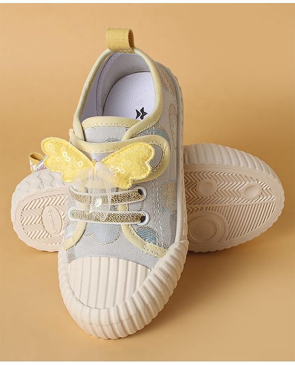 Cute Walk by Babyhug Casual Shoes with Velcro Closure Butterfly Applique- Pink