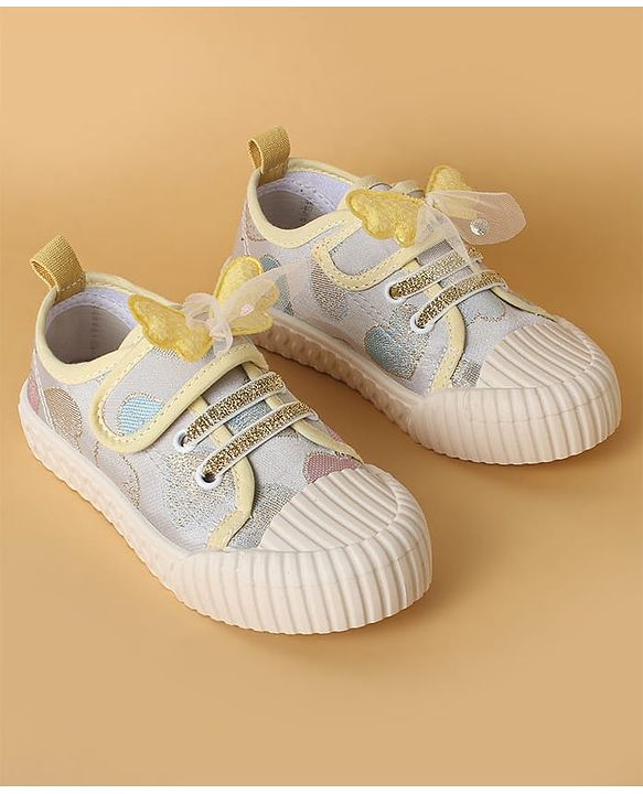 Cute Walk by Babyhug Casual Shoes with Velcro Closure Butterfly Applique- Pink