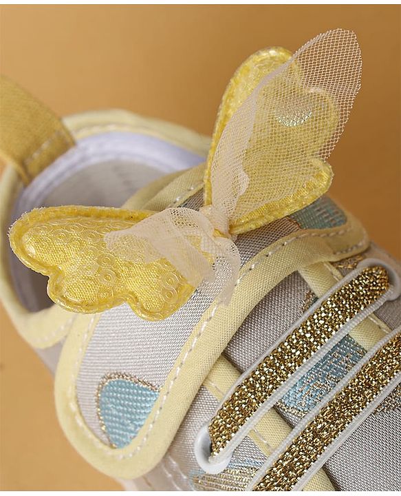 Cute Walk by Babyhug Casual Shoes with Velcro Closure Butterfly Applique- Pink