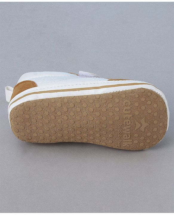 Cute Walk by Babyhug Velcro Closure Booties - Brown