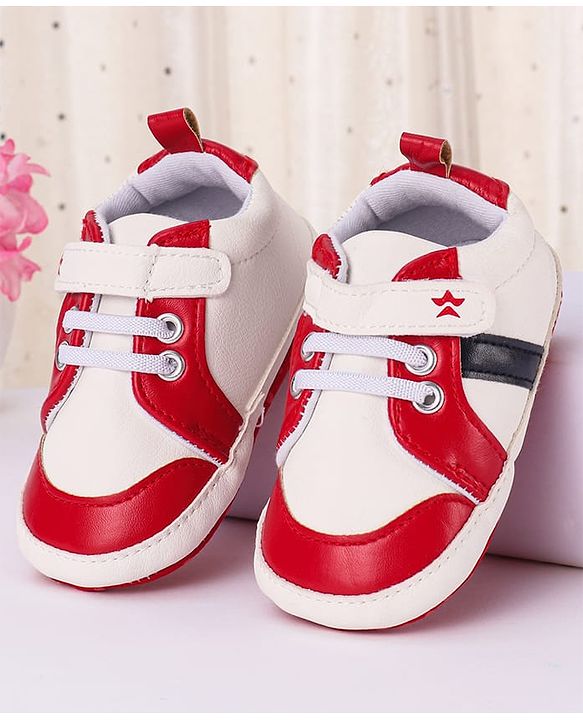 Cute Walk by Babyhug Booties with Velcro Closure - Red