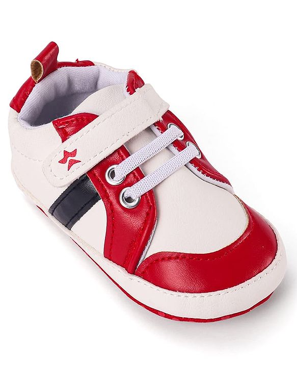 Cute Walk by Babyhug Booties with Velcro Closure - Red