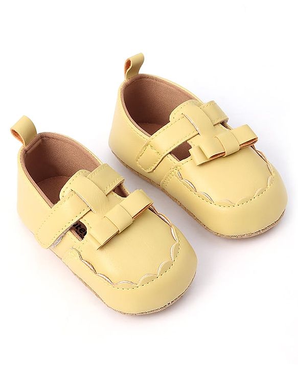 Cute Walk by Babyhug Velcro Closure Booties with Bow Applique -  Pink