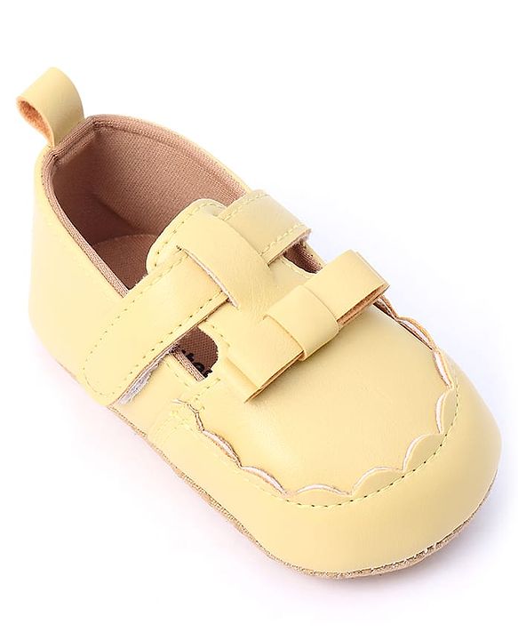 Cute Walk by Babyhug Velcro Closure Booties with Bow Applique -  Pink