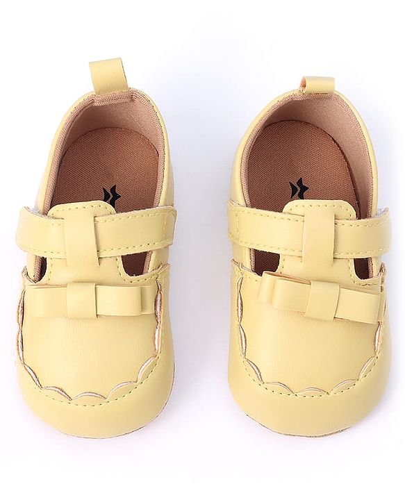 Cute Walk by Babyhug Velcro Closure Booties with Bow Applique -  Pink