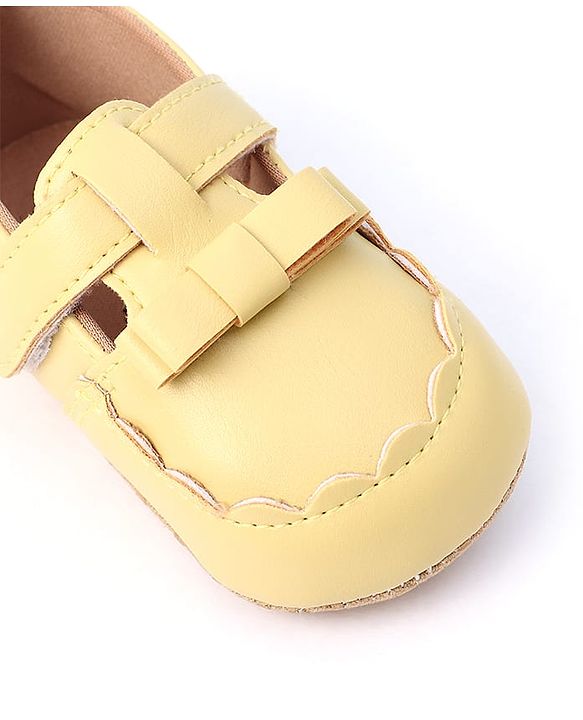 Cute Walk by Babyhug Velcro Closure Booties with Bow Applique -  Pink