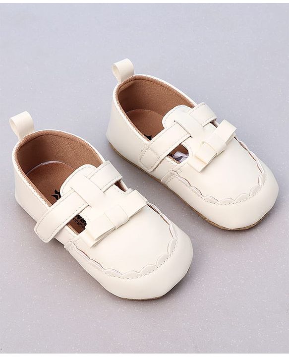 Cute Walk by Babyhug Velcro Closure Booties with Bow Applique -  Pink