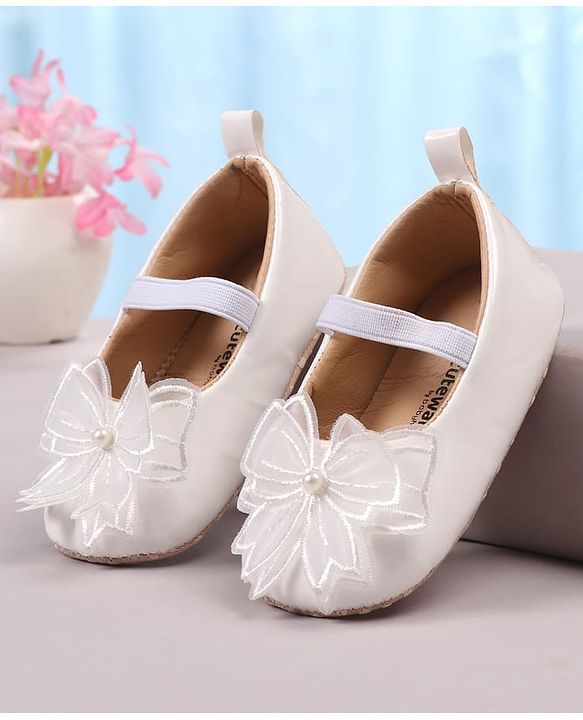 Cute Walk by Babyhug Slip On Booties with Bow Applique - Golden
