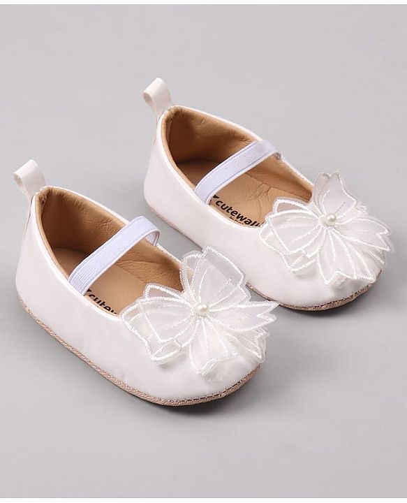 Cute Walk by Babyhug Slip On Booties with Bow Applique - Golden