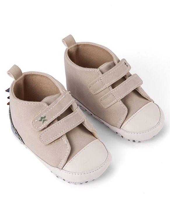 Cute Walk by Babyhug Velcro Closure Booties with Crocodile Applique - White