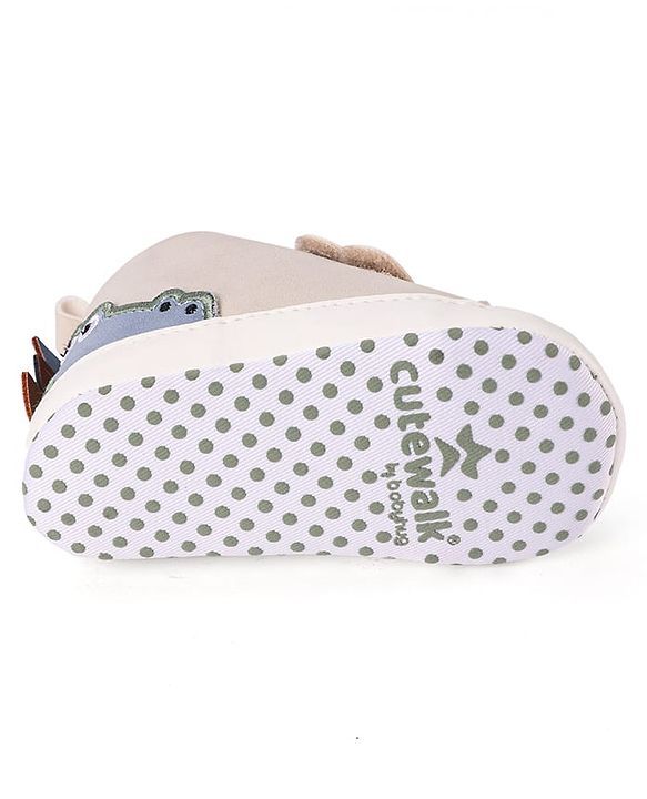 Cute Walk by Babyhug Velcro Closure Booties with Crocodile Applique - White