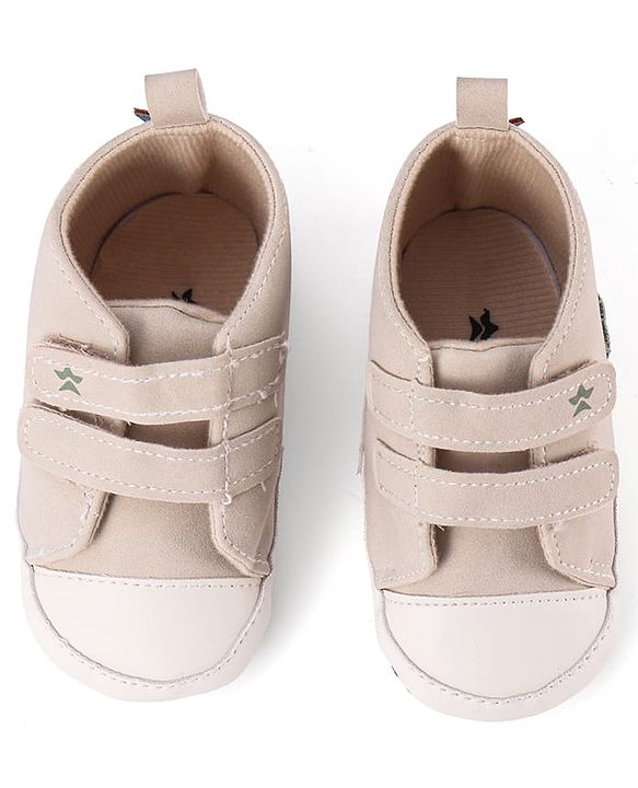 Cute Walk by Babyhug Velcro Closure Booties with Crocodile Applique - White