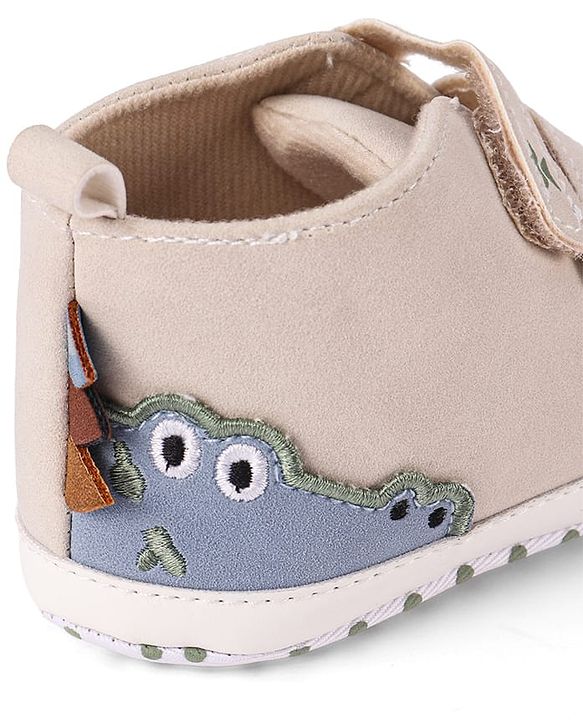 Cute Walk by Babyhug Velcro Closure Booties with Crocodile Applique - White