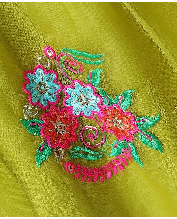 Pine Kids Woven Sleeveless Kurta Salwar Set With Floral Embroidery & Dupatta - Lime Green