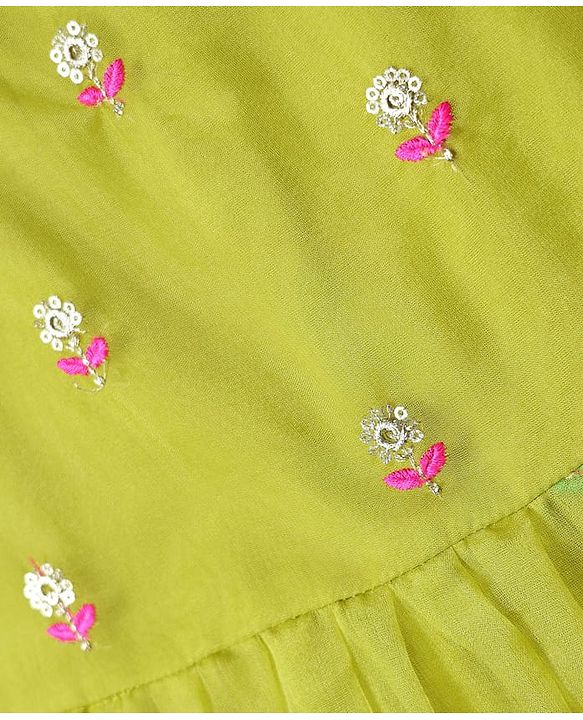 Pine Kids Woven Sleeveless Kurta Salwar Set With Floral Embroidery & Dupatta - Lime Green