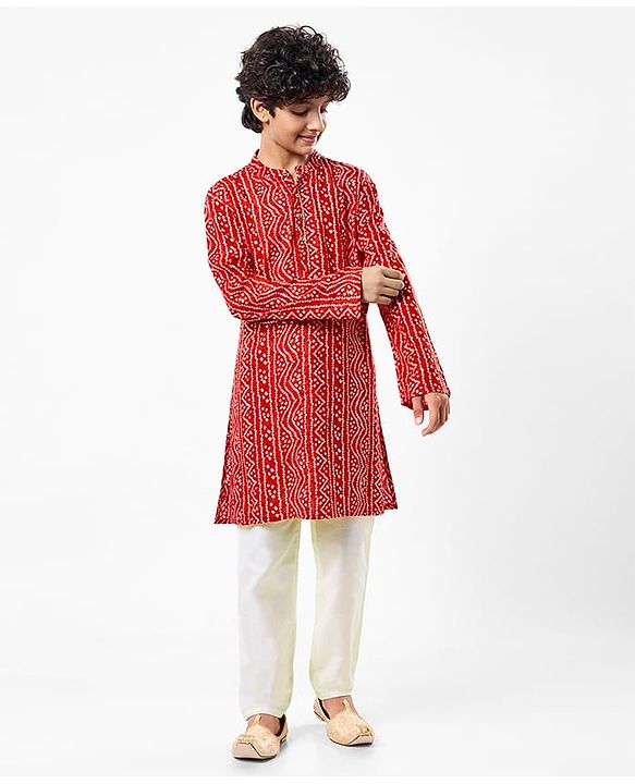 Pine Kids Woven Mandarin Collar Full Sleeves Kurta Pyjama Set With Bandhani Print - Red