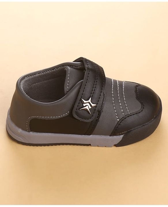Cute Walk by Babyhug Casual Shoes with Velcro Closure - Brown & Beige