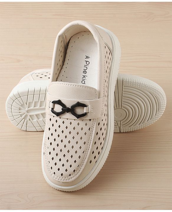 Pine Kids Solid Coloured Formal & Party Wear Shoes - Beige