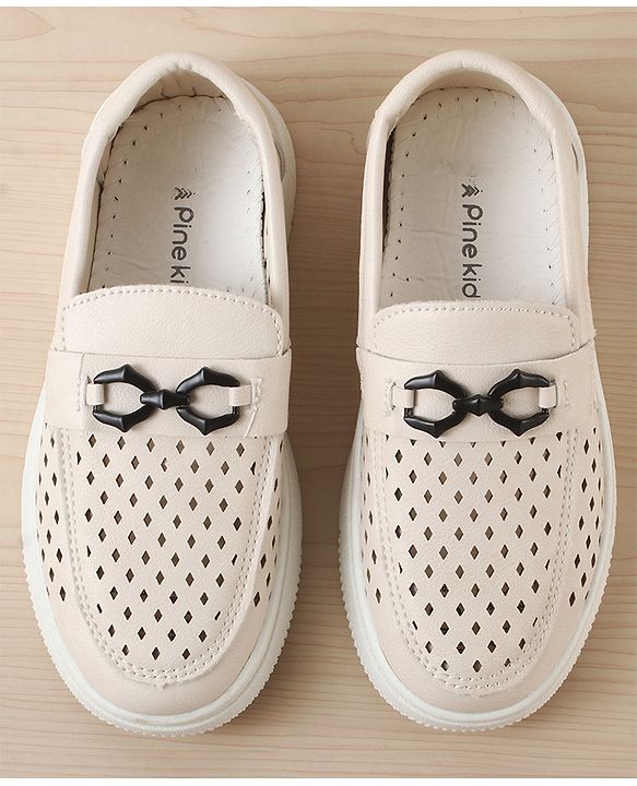 Pine Kids Solid Coloured Formal & Party Wear Shoes - Beige