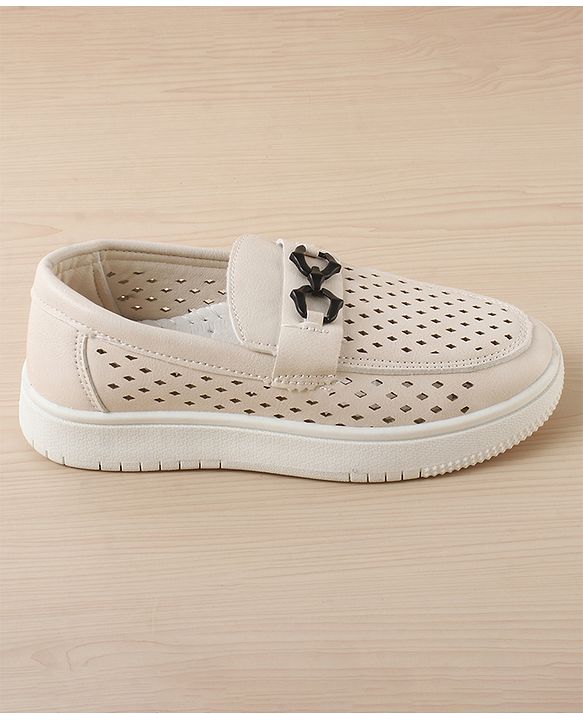 Pine Kids Solid Coloured Formal & Party Wear Shoes - Beige