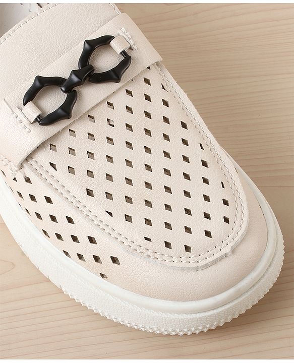 Pine Kids Solid Coloured Formal & Party Wear Shoes - Beige