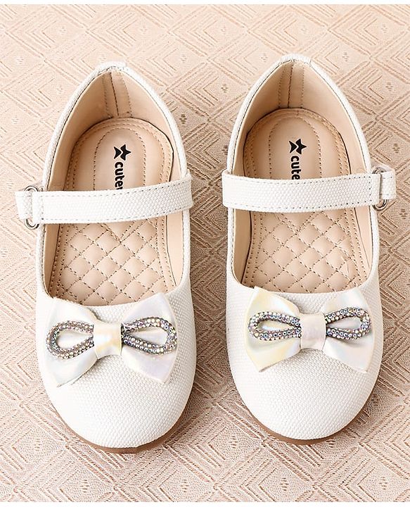 Cute Walk by Babyhug Ballerina with Velcro Closure & Bow Applique - Sliver
