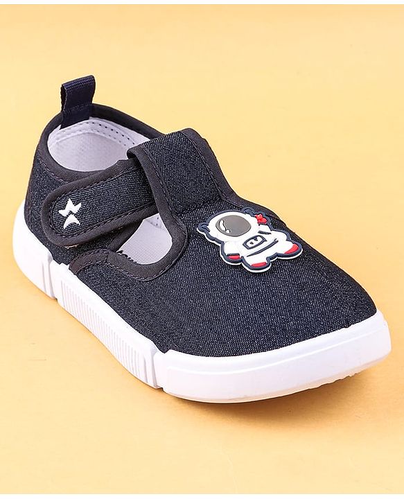 Cute Walk by Babyhug Casual Shoes with Velcro Closure & Astronaut Patch - Navy Blue