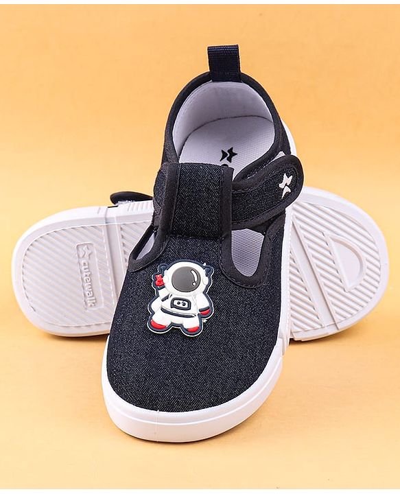 Cute Walk by Babyhug Casual Shoes with Velcro Closure & Astronaut Patch - Navy Blue